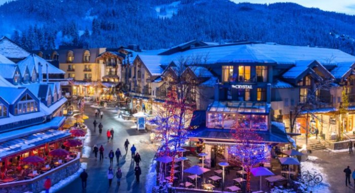 Crystal Lodge & Suites
